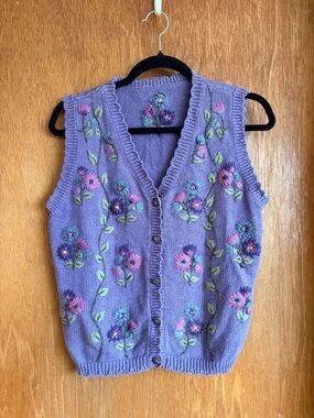 Purple Floral Embroidered Knit Sweater Vest